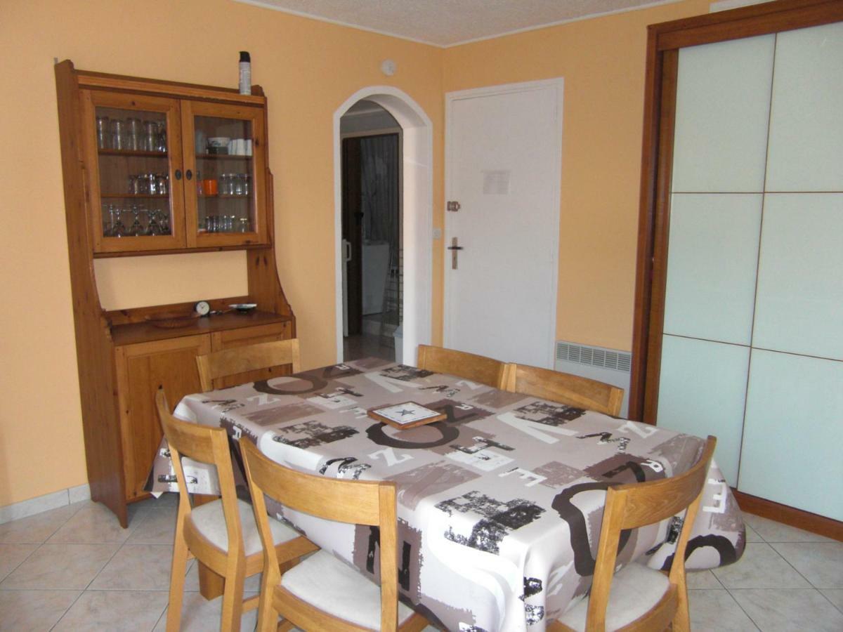79 Rue Des Tourterelles Lägenhet La Londe-les-Maures Exteriör bild